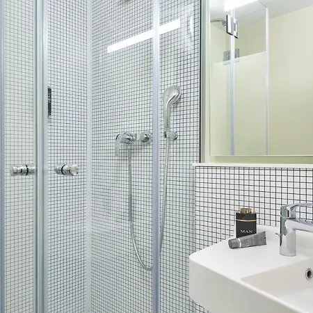 Ibis Budget Paris Porte D'aubervilliers 2*