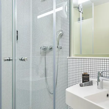Ibis Budget Paris Porte D'aubervilliers 2*