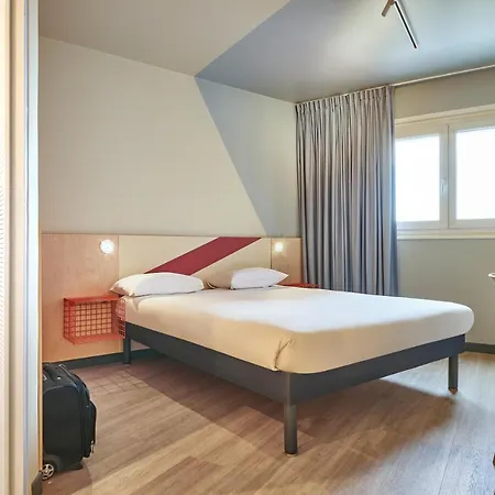 Ibis Budget Paris Porte D'aubervilliers 酒店 2*