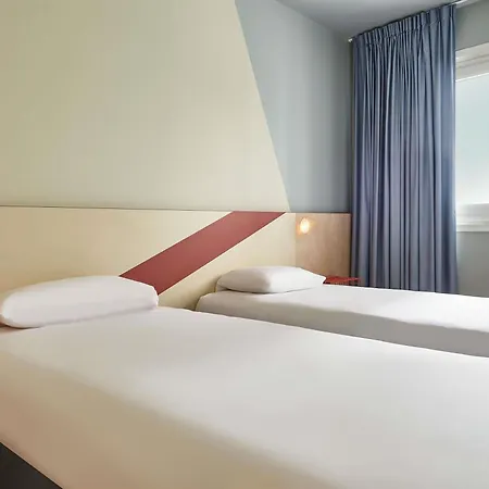 Hotel Ibis Budget Paris Porte D'aubervilliers 2*