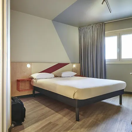 Ibis Budget Paris Porte D'aubervilliers 酒店 奥贝维利埃