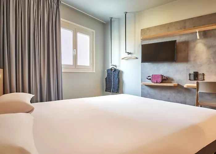 Ibis Budget Paris Porte D'aubervilliers Hotel