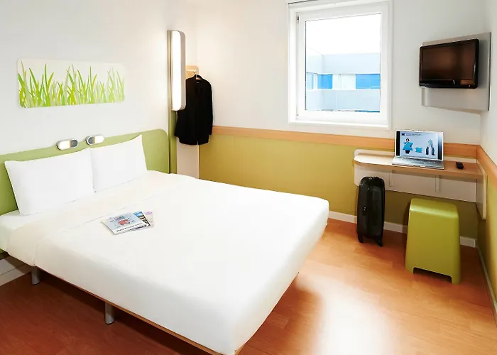 Ibis Budget Paris Porte D'aubervilliers Hotel 2*