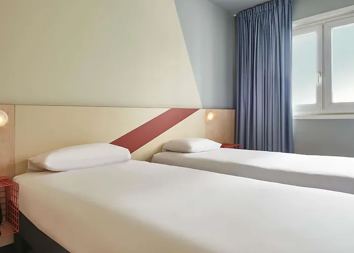 Hotel Ibis Budget Paris Porte D'aubervilliers 2*